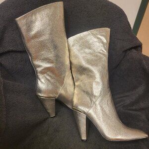 ✨ NWOT ~ DKNY Gold Leather Soft-Slouch Heeled Boots – Size 7.5  ~ NOICE! ✨